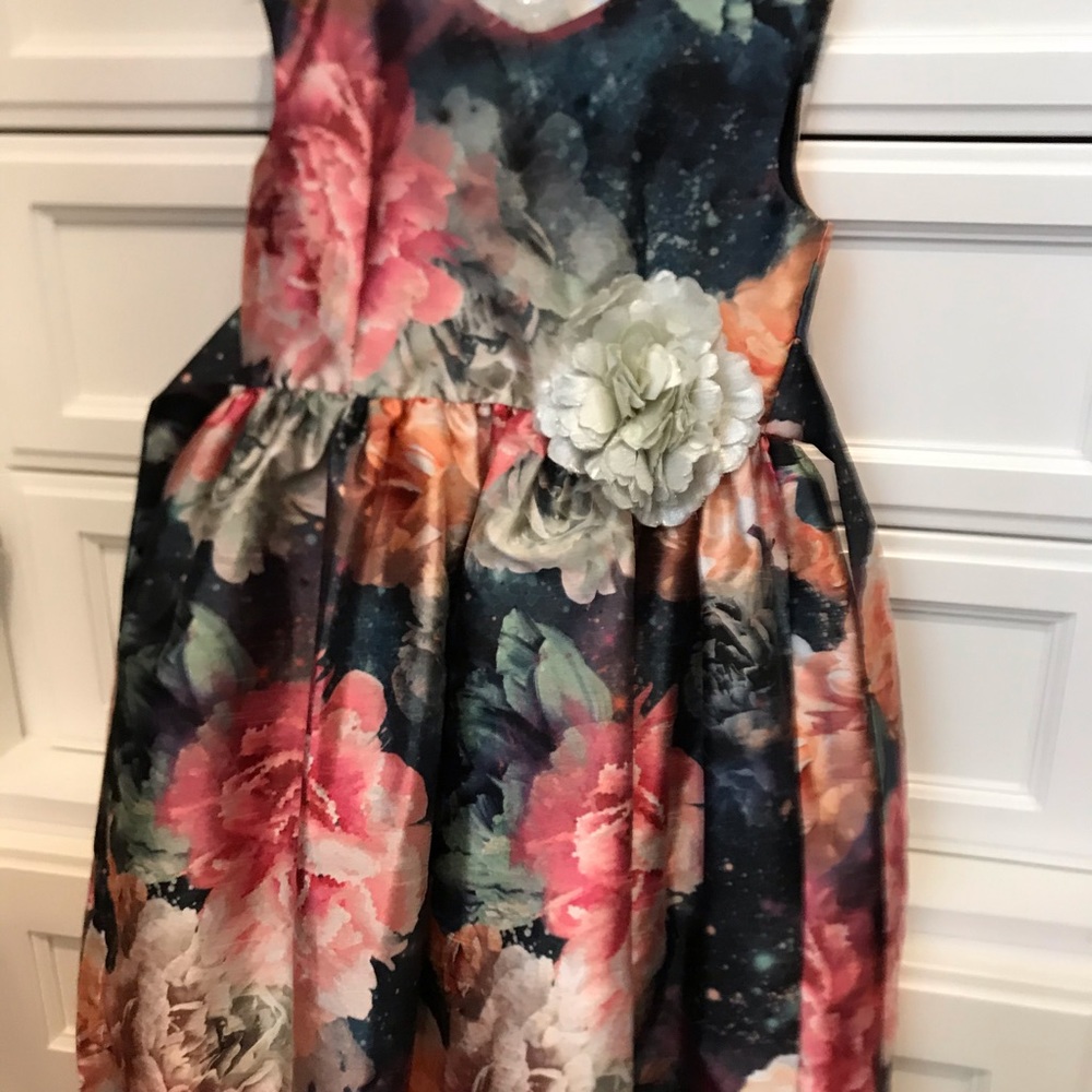 Elegant girls dress